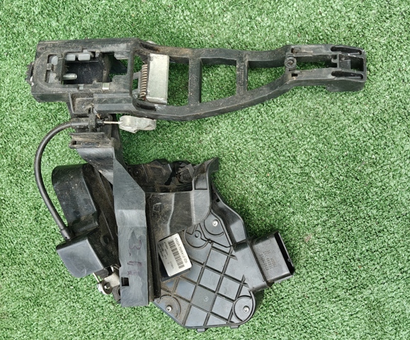 Замок задніх дверей, правих 6M2AR26412EB FORD