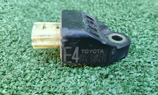 Датчик Айрбег передній 8917306120 TOYOTA