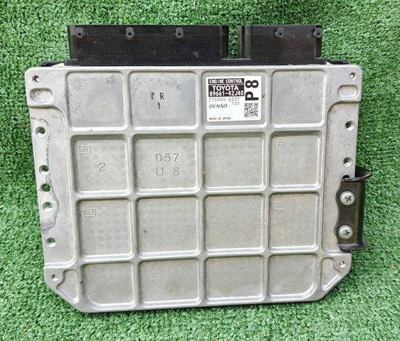 Комп'ютер двигуна 8966142J40 TOYOTA