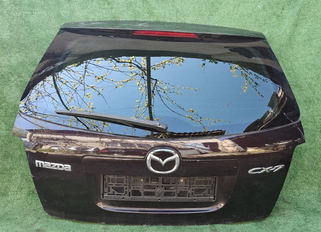 Двері багажника EGY16202XD MAZDA