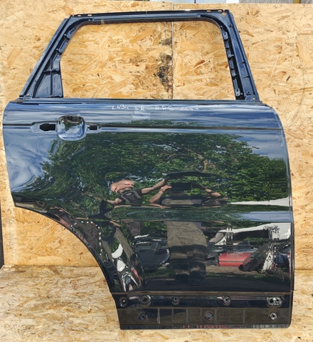 Двері задні в зборі LR044228 LAND ROVER