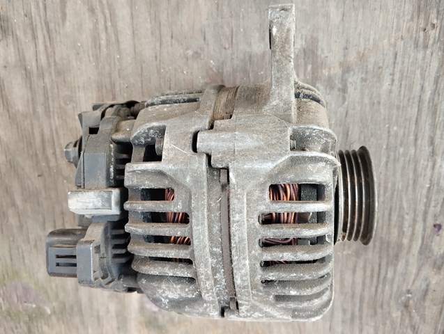 Авто генератор MD353869 MITSUBISHI