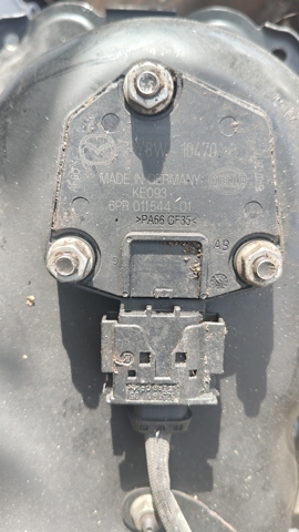 Датчик рівня мастила PY8W10470 MAZDA