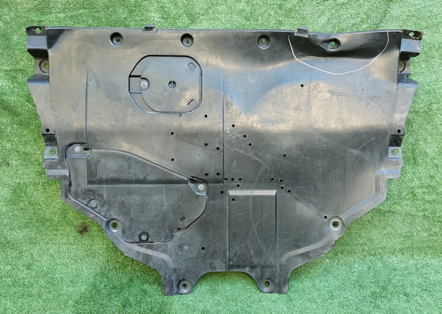 Щит запобіжний TK4856110 MAZDA