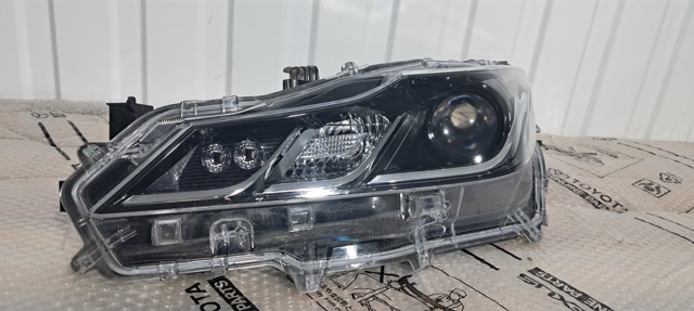 Фара основна права 8113002T31 TOYOTA