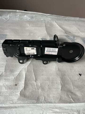 Кронштейн передньої балки 5210333010 TOYOTA