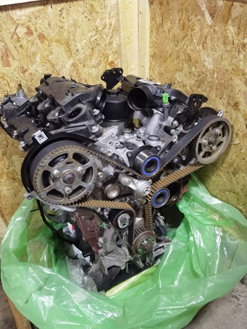 Блок двигуна LR051508 LAND ROVER