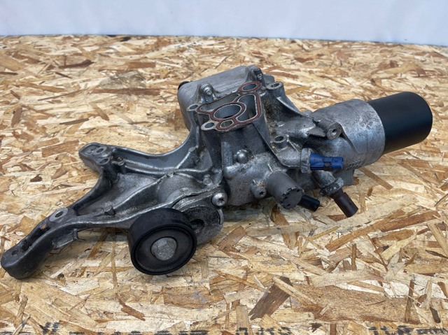 Кронштейн кріплення генератора 06L903143D VAG