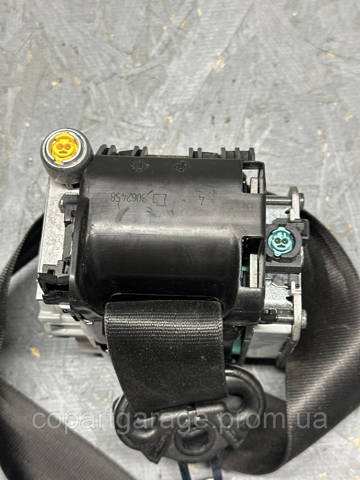 Ремені безпеки 8R1857706K VAG
