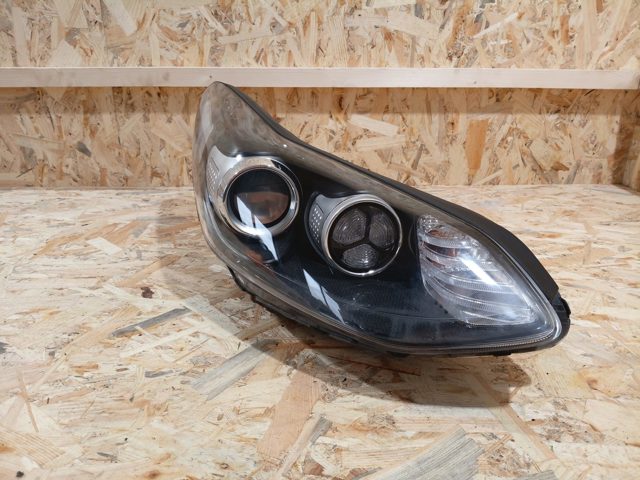 Фара комбінована, передня 92102F1110 HYUNDAI