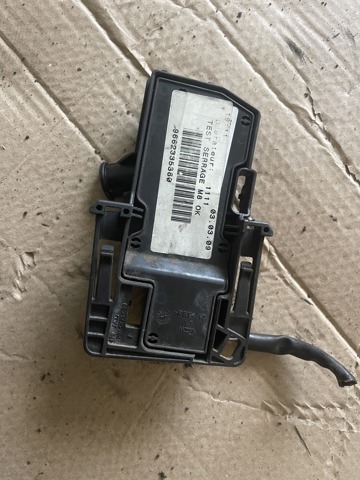 Корпус блока запобіжників 9662335380 PEUGEOT