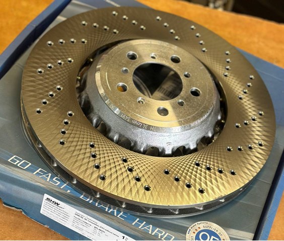 Гальмо дискове переднє 34118072017 BMW