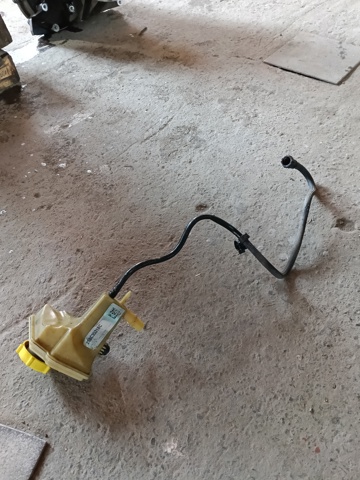 Бачки запасні (для масла) 1251765 FORD