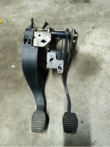 Кронштейн педалей, педальний вузол 1471672 FORD