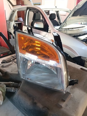 Права блок фара 1547721 FORD