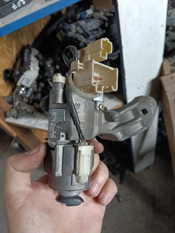 Корпус замка запалювання 4528033120 TOYOTA