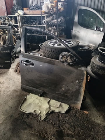 Пасажирські передні двері 60009AJ02A9P SUBARU