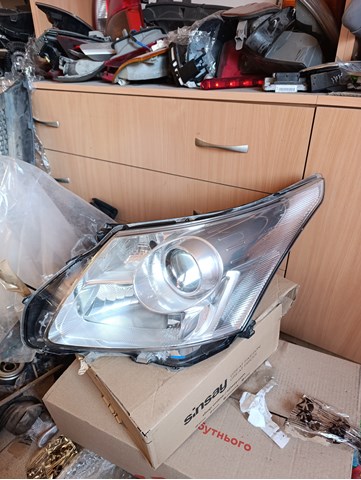 Фара основна ліва 8117005310 TOYOTA