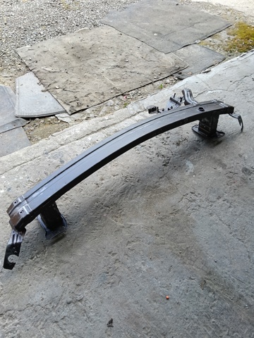 Балка бампера переднього 865303V070 HYUNDAI