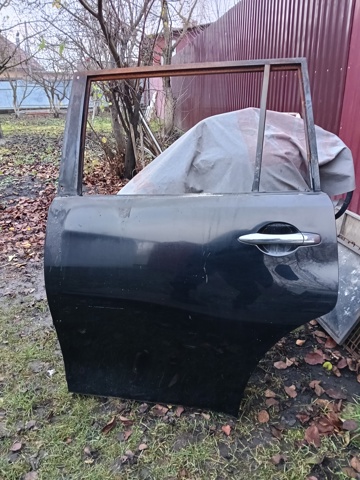 Двері задні, ліві H210A1LAMA NISSAN