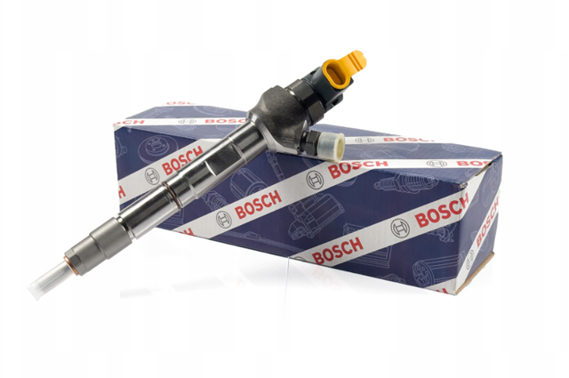 Форсунка дизельна в зборі, розпилювач + тримач 0445110570 BOSCH