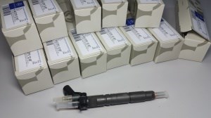 Форсунка дизельна в зборі, розпилювач + тримач 0445116027 BOSCH