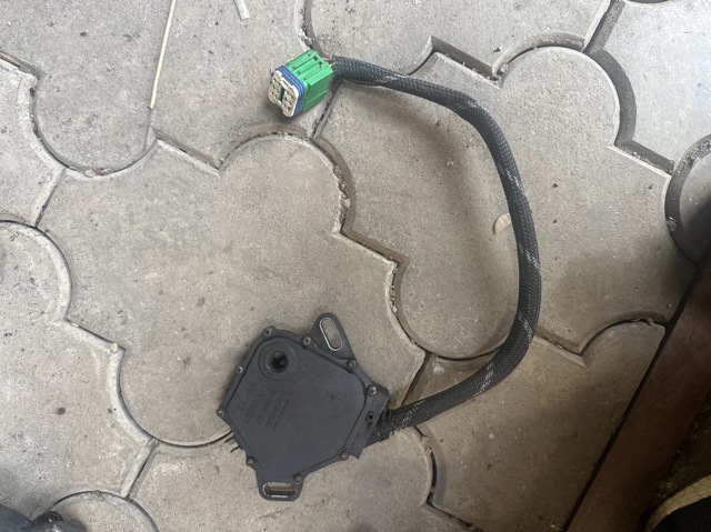 Датчик АКПП 8201708662 RENAULT