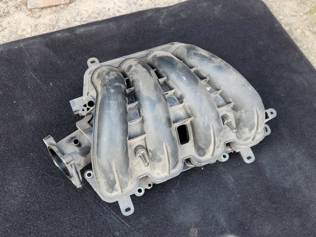 Колектор впускний PY0113100A MAZDA