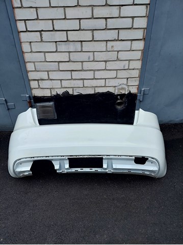 Кожух бампера заднього 8P4807511 VAG