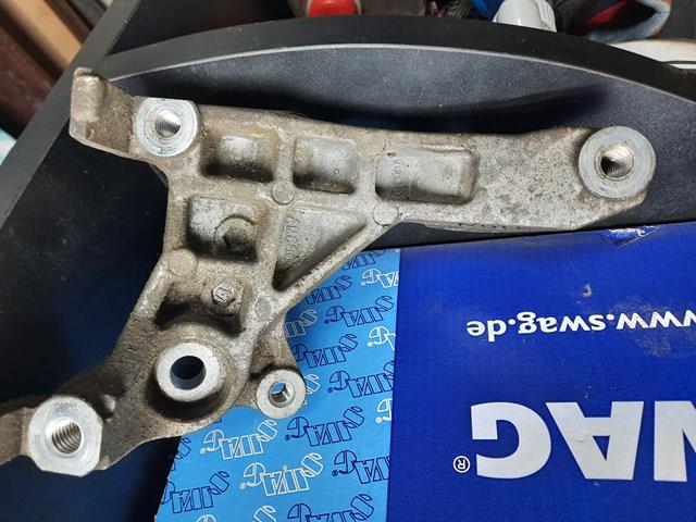 Кронштейн компресора кондиціонера 11910AM600 NISSAN