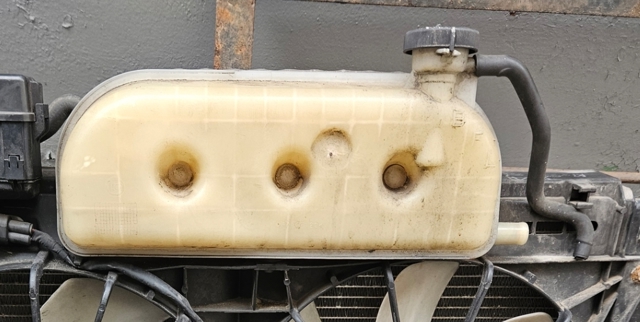 Бачок розширювальний 164800R010 TOYOTA