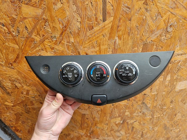 Блок управління пічкою 275009U15A NISSAN