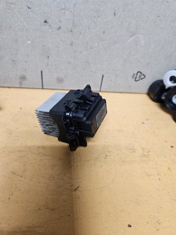 Регулятор оборотів пічки 27761JE22A NISSAN