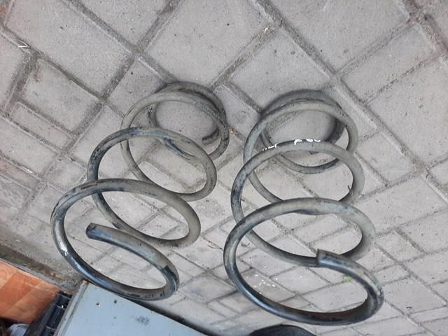 Пружина передньої підвіски 31336761325 BMW