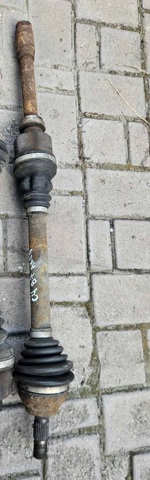 Піввісь передня, права 3273QN PEUGEOT