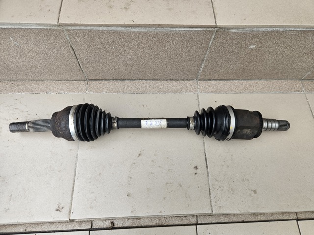 Привід лівий 39101CG000 NISSAN