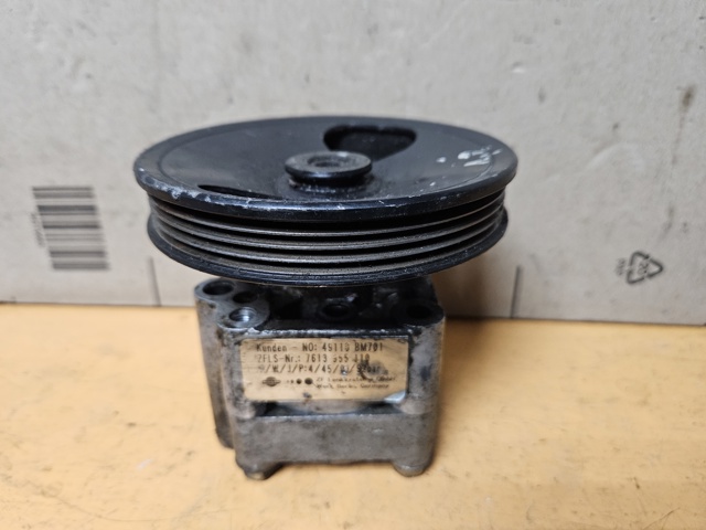 Насос рульового механізму 49110BM701 NISSAN
