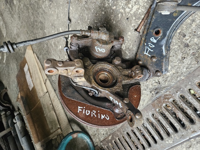Цапфа - поворотний кулак передній, лівий 51785024 FIAT