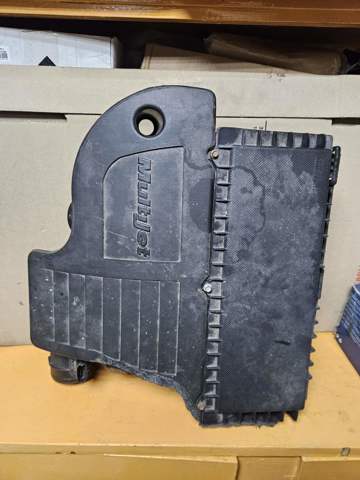 Корпус повітряного фільтра 51798941 FIAT
