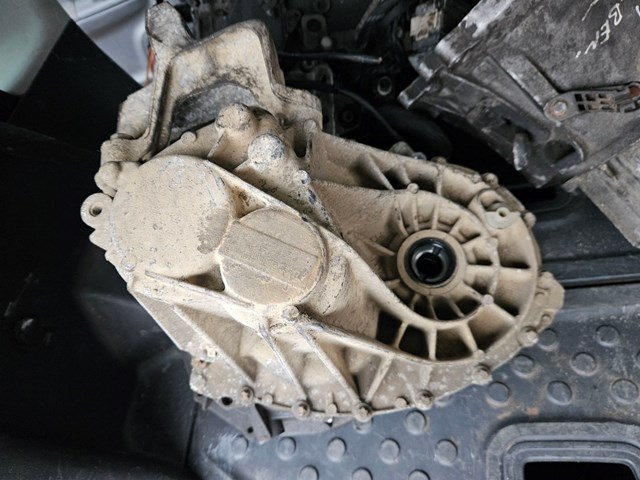 Коробка швидкостей механіка 7701700598 RENAULT