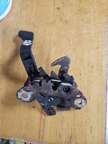 Замок кришки капота 793474 PEUGEOT