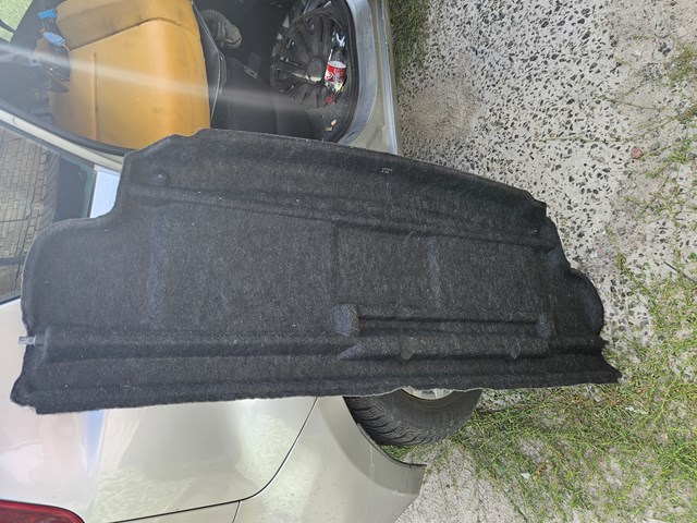Полку салону, задня 799109U03B NISSAN