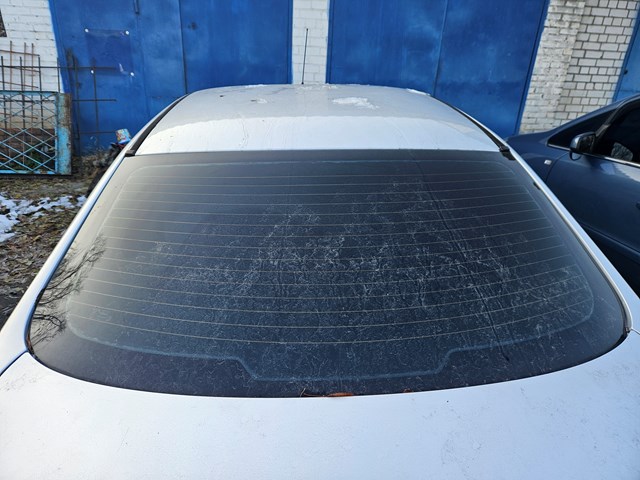 Заднє стекло 8345C3 PEUGEOT
