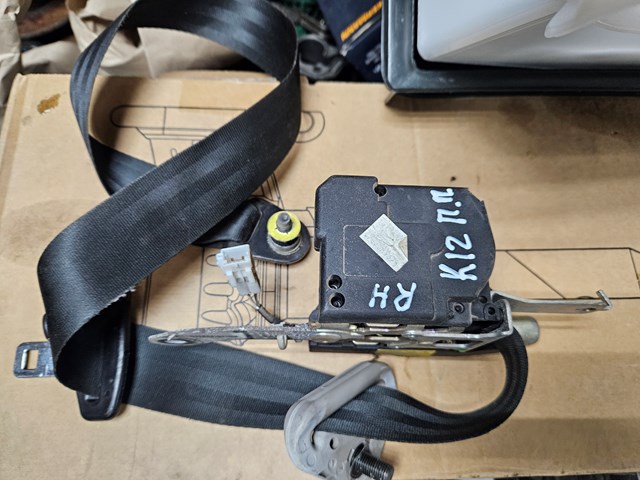 Ремінь безпеки передній правий 86884AY321 NISSAN