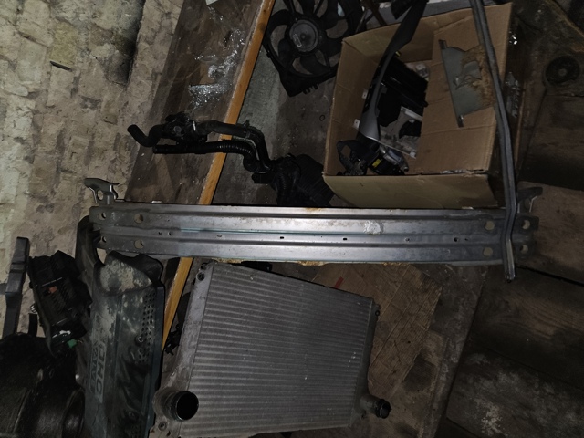 Балка бампера заднього 96634094 GM