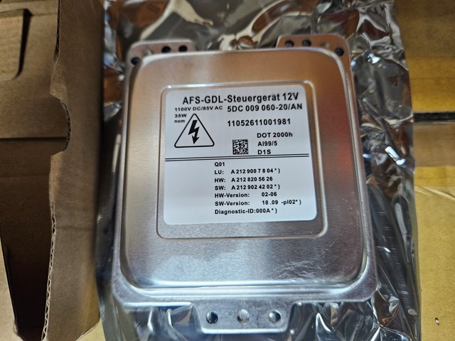 Блок розпалювання, ксенон A2128205626 MERCEDES