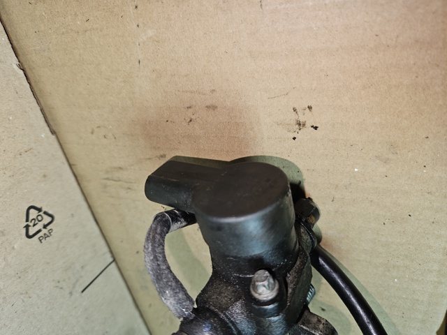 Регулятор тиску палива A6110780149 BOSCH