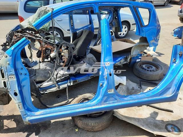 Отвір передніх лівих дверей G60319U0M0 NISSAN