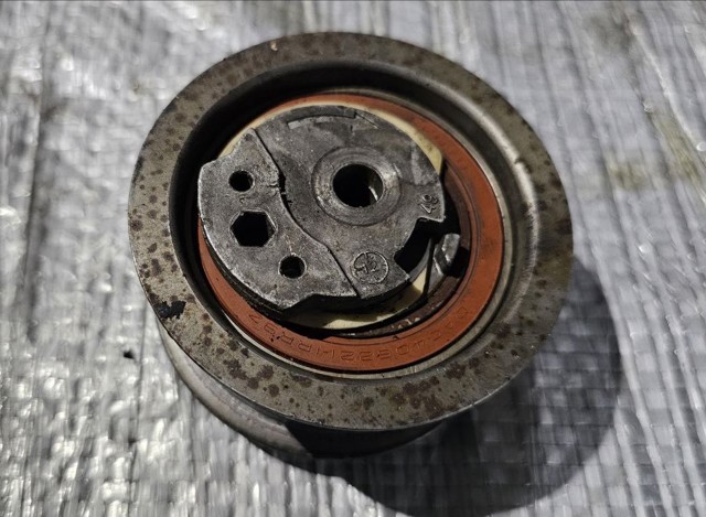 Натяжний ролик Шкода Октавія II A5