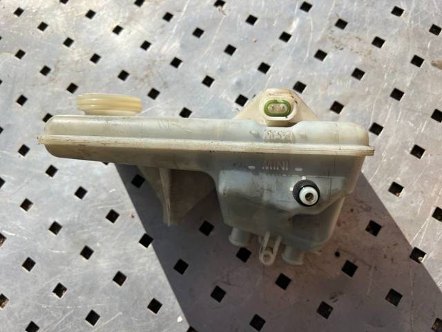 Бачок головного гальмівного циліндру Renault Trafic 2